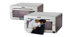 Noleggio stampanti a sublimazione termica per matrimoni ed eventi. Formato 15x20 oppure 10x15.