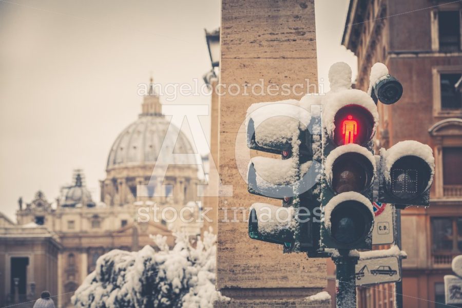 Traffic Light Covered With Snow. Extraordinary Climate Event In Angelo Cordeschi